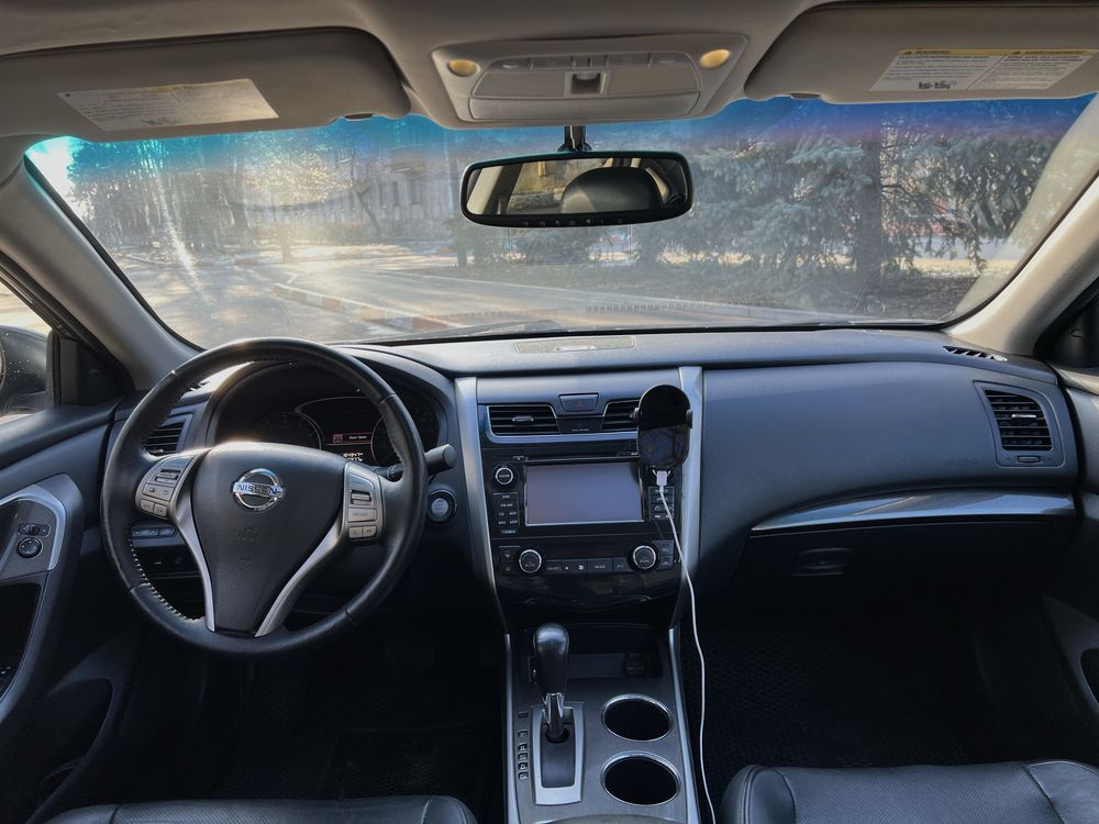 Nissan Altima SL(максимальная) Газ/бензин | Идеальное состояние