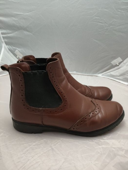 Коричневі жіночі чоботи челсі Lasocki