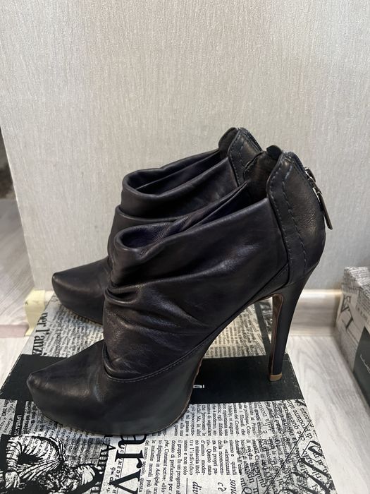 Ботільйони шкіра ( ботильйоны)