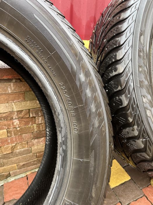 Зимові шини: R18.225.60.Yokohama пара 2 шт