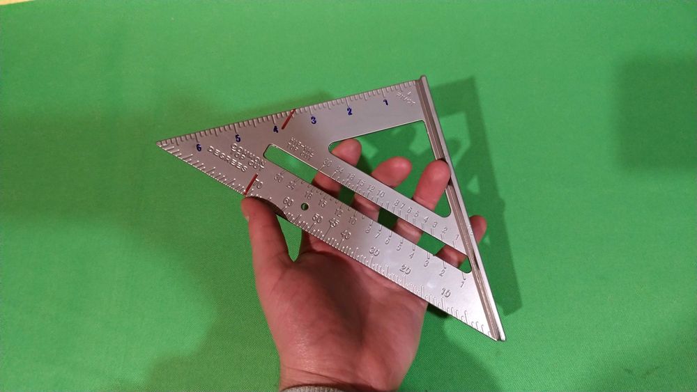 Угольник свенсона кутник металлический