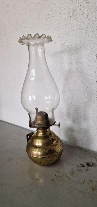 Candeeiro a petróleo