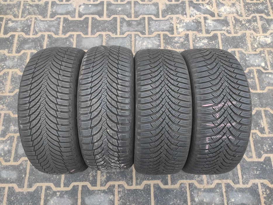 HANKOOK / NEXEN  195/50 R15 4szt  7,5mm 2022r  BDB Stan