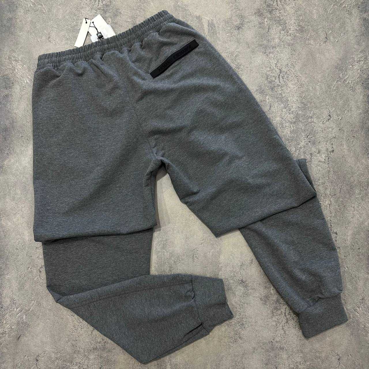Чоловічі сірі спортивні штани Armani)