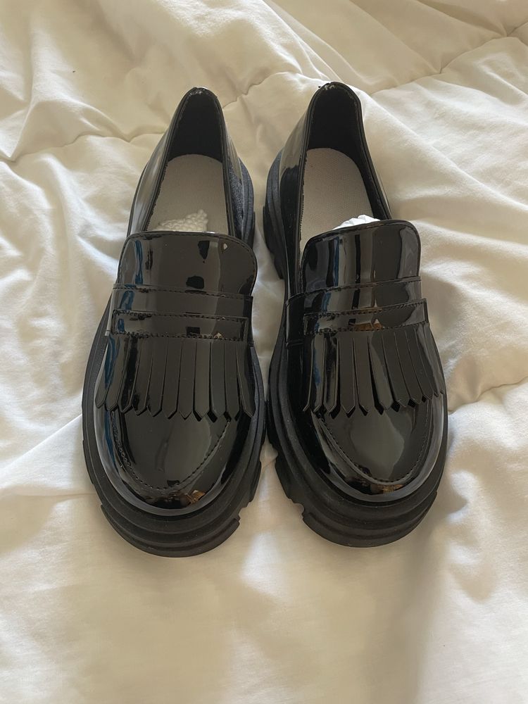 Sapatos pretos - Tamanho 38