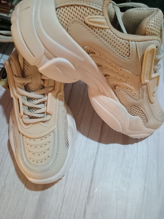 Кросівки Bona беж