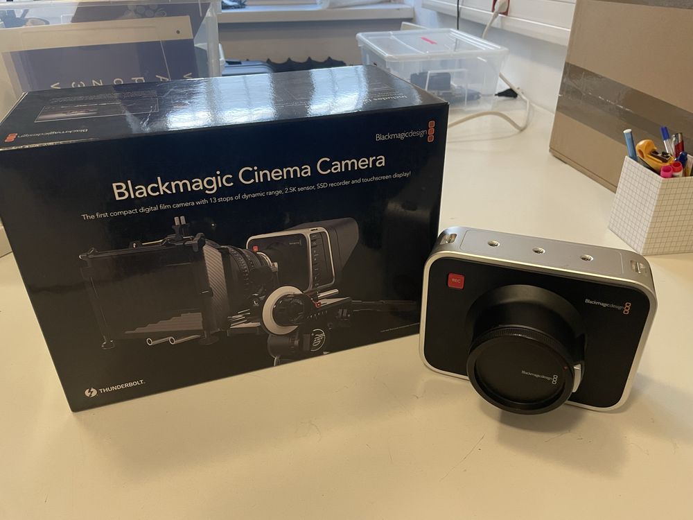 Blackmagic Camera 2.5K EF Canon Cinema DNG ProRes DnxHD