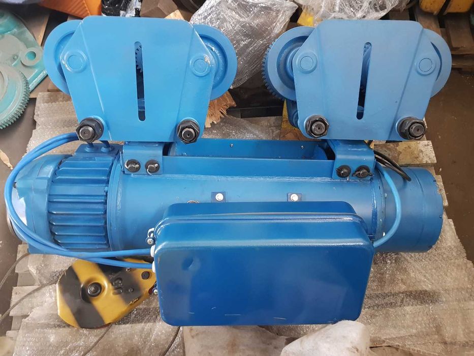 Тельфер Болгарія в.п. 1 тн. висота п. 36 метрів