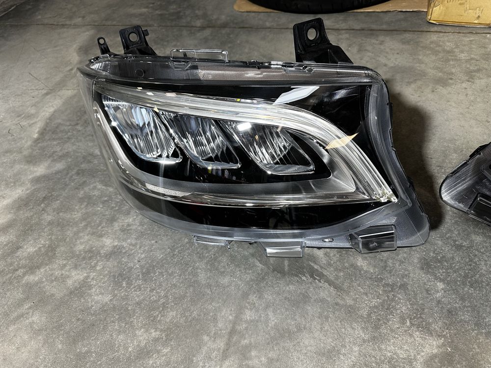 Фари фара спрінтер Sprinter W907 W910 LED нові лед