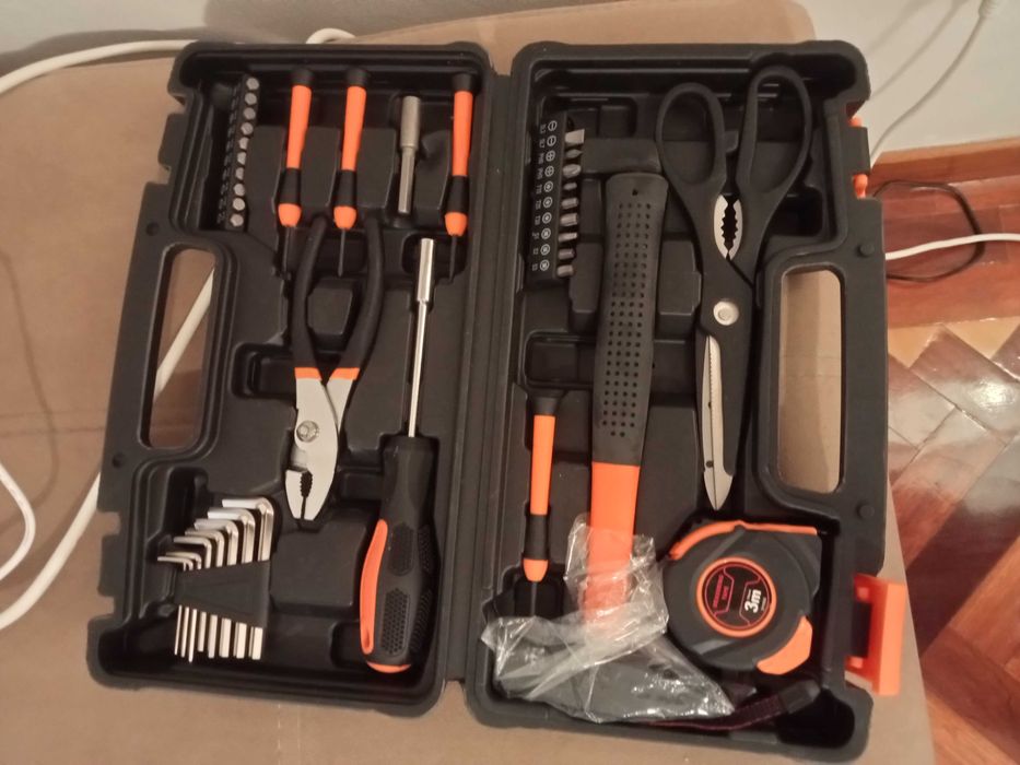 Conjunto mini serra + Conjunto de chaves.Artigos. Oportunidades