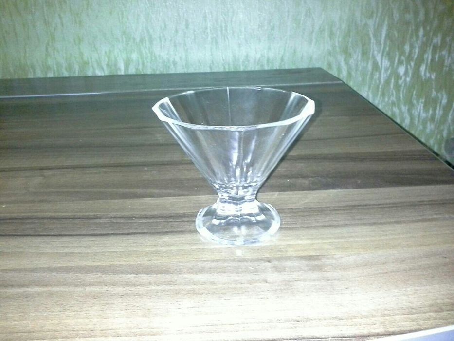 креманица стекло