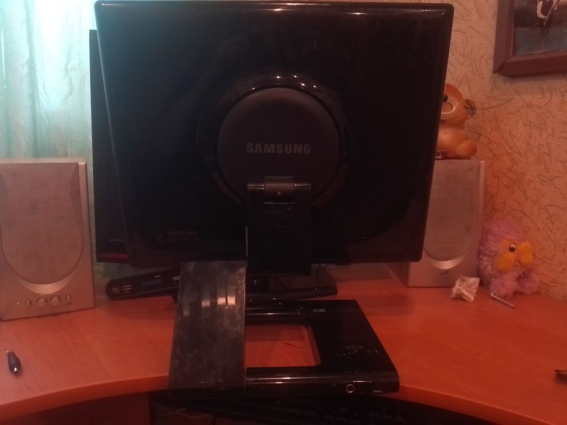 РК-монітор Samsung SyncMaster 971P