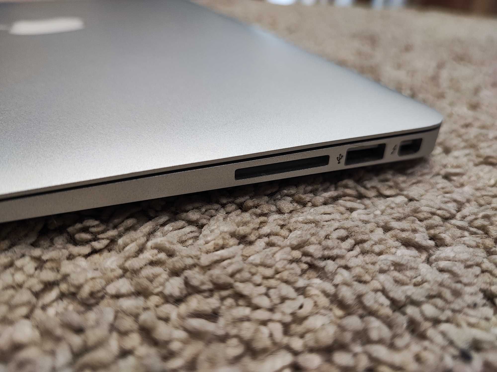 MacBook Air 13, mid 2012, A1466, i5, 4GB RAM, SSD 256GB