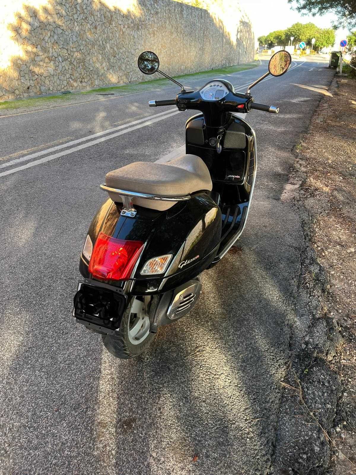 VESPA GTs 250 ie.