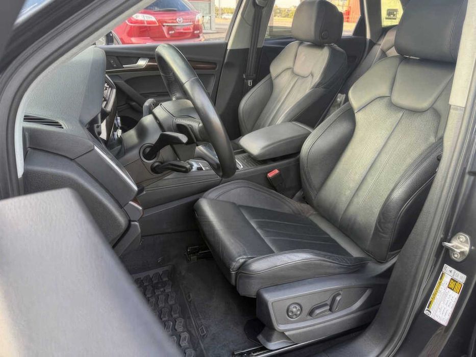 Audi Q5 quattro Premium Plus 45 TFSI      2019