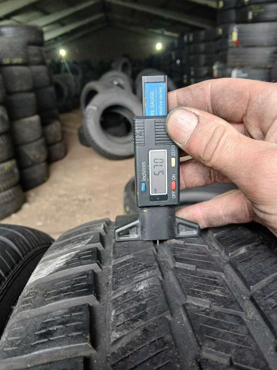 Шини Pirelli 235/60R18. 4шт. Зима.(0467).
