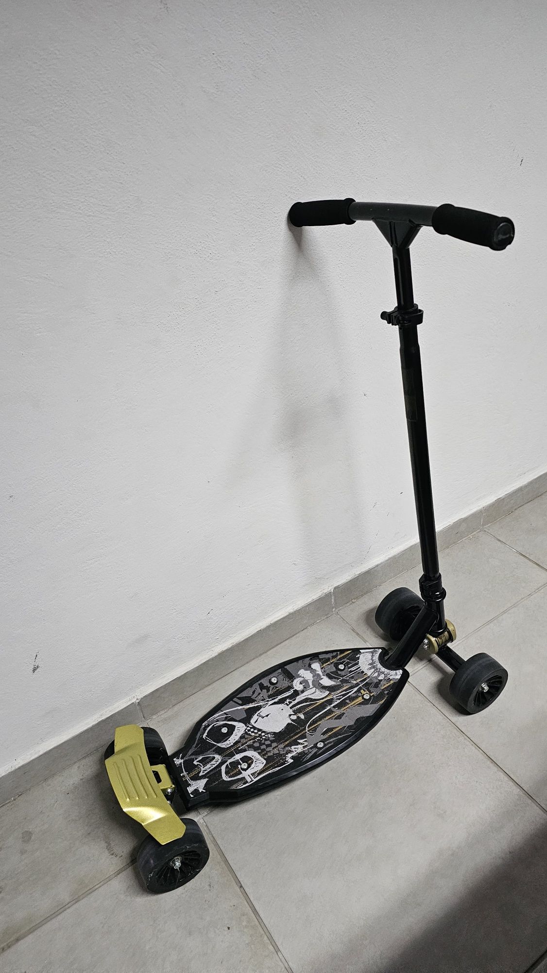 Trotinete skate 4 rodas