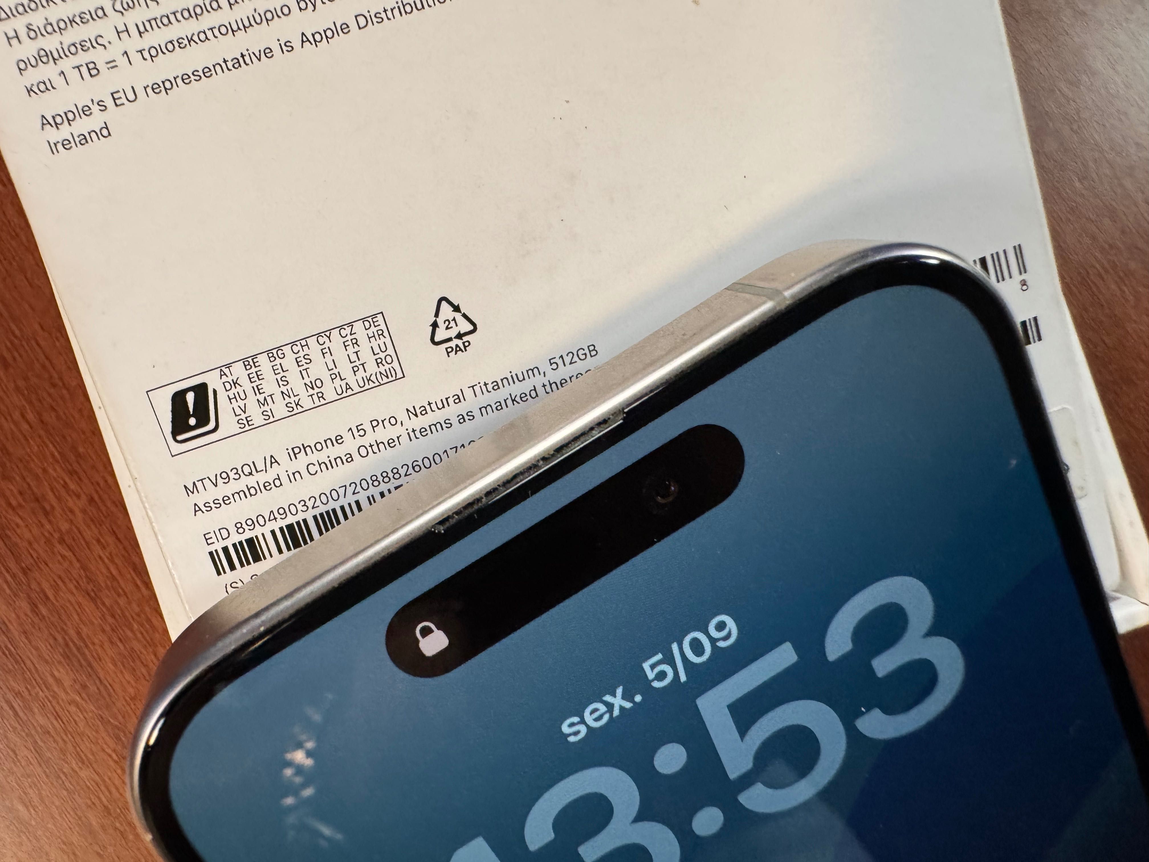 iPhone 15 pro Titanium 512GB