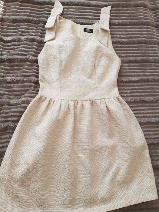 krótka sukienka ecru M ze srebrną nitką