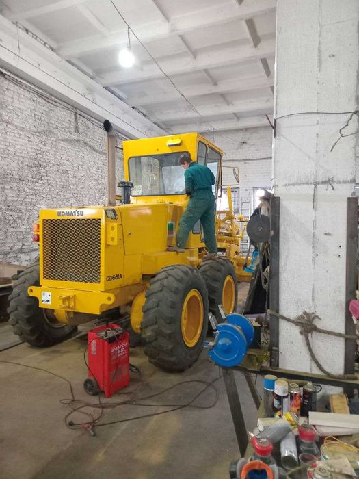 Автогрейдер VOLVO G 990