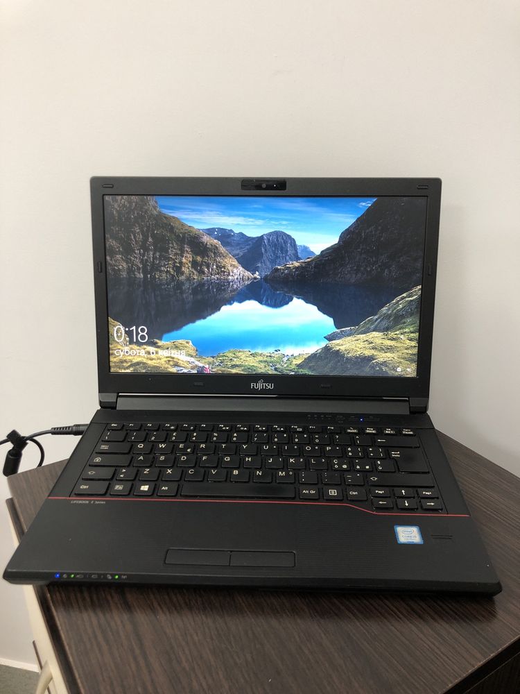 Fujitsu E5470M Intel Core i5-7100U; 2,4 ГГц