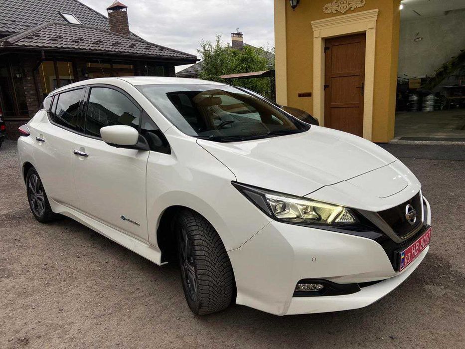 Оренда електро  Nissa Leaf 2