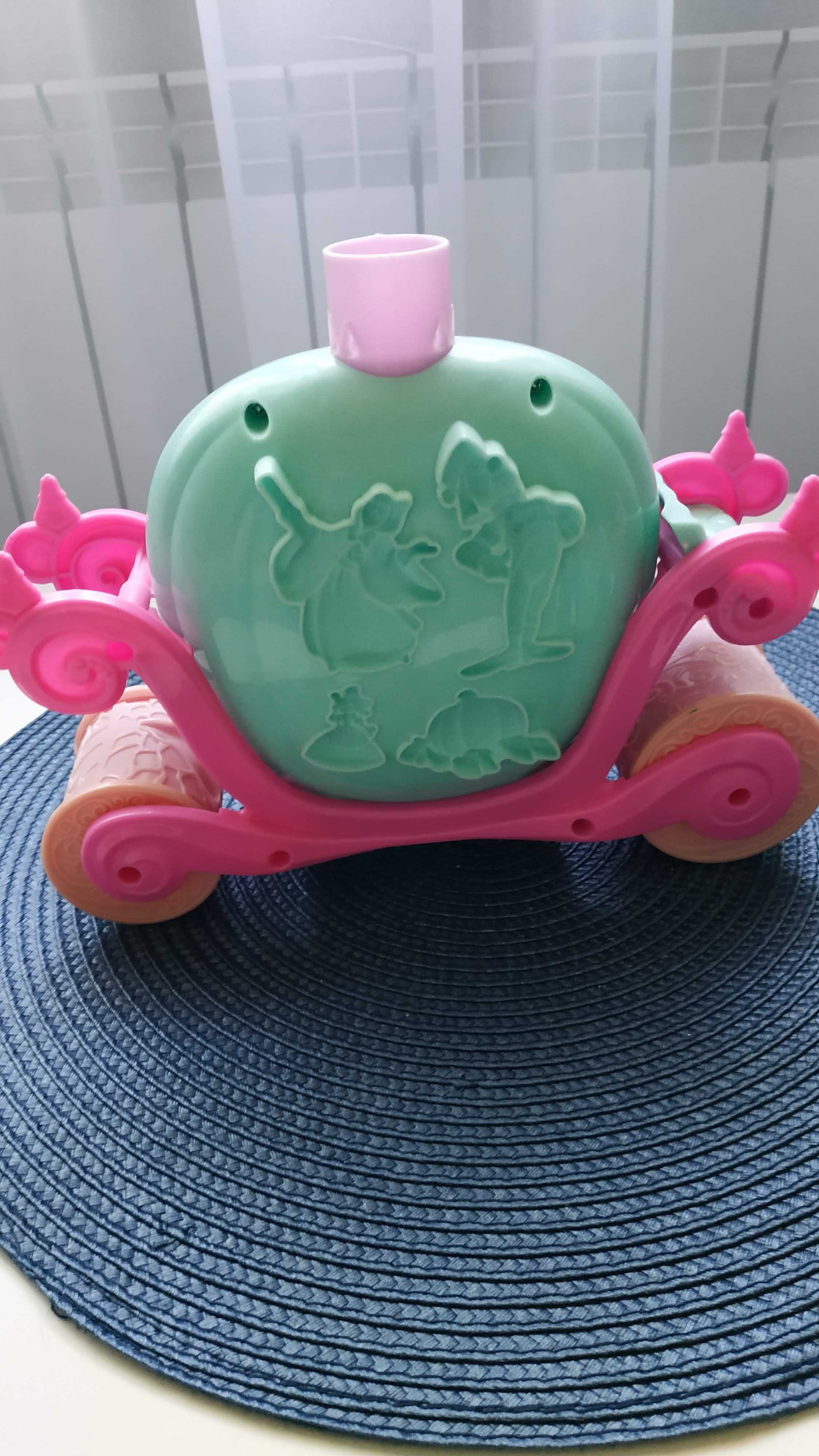 Zestaw Kucyk pony i kareta Play-doh ciastolina