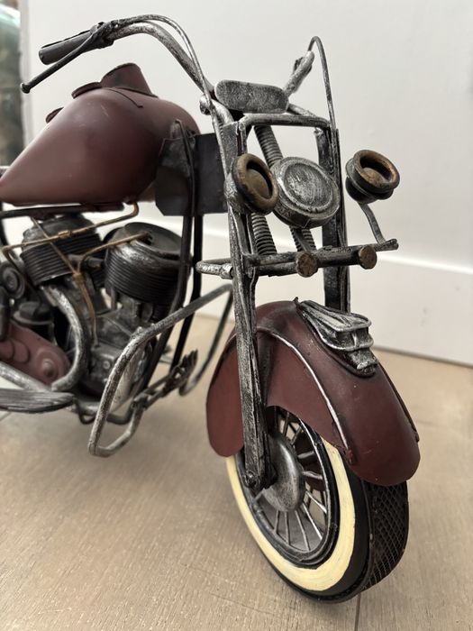 Metalowy Model Motocykl - replika - kolejcjonerstwo - dekoracja