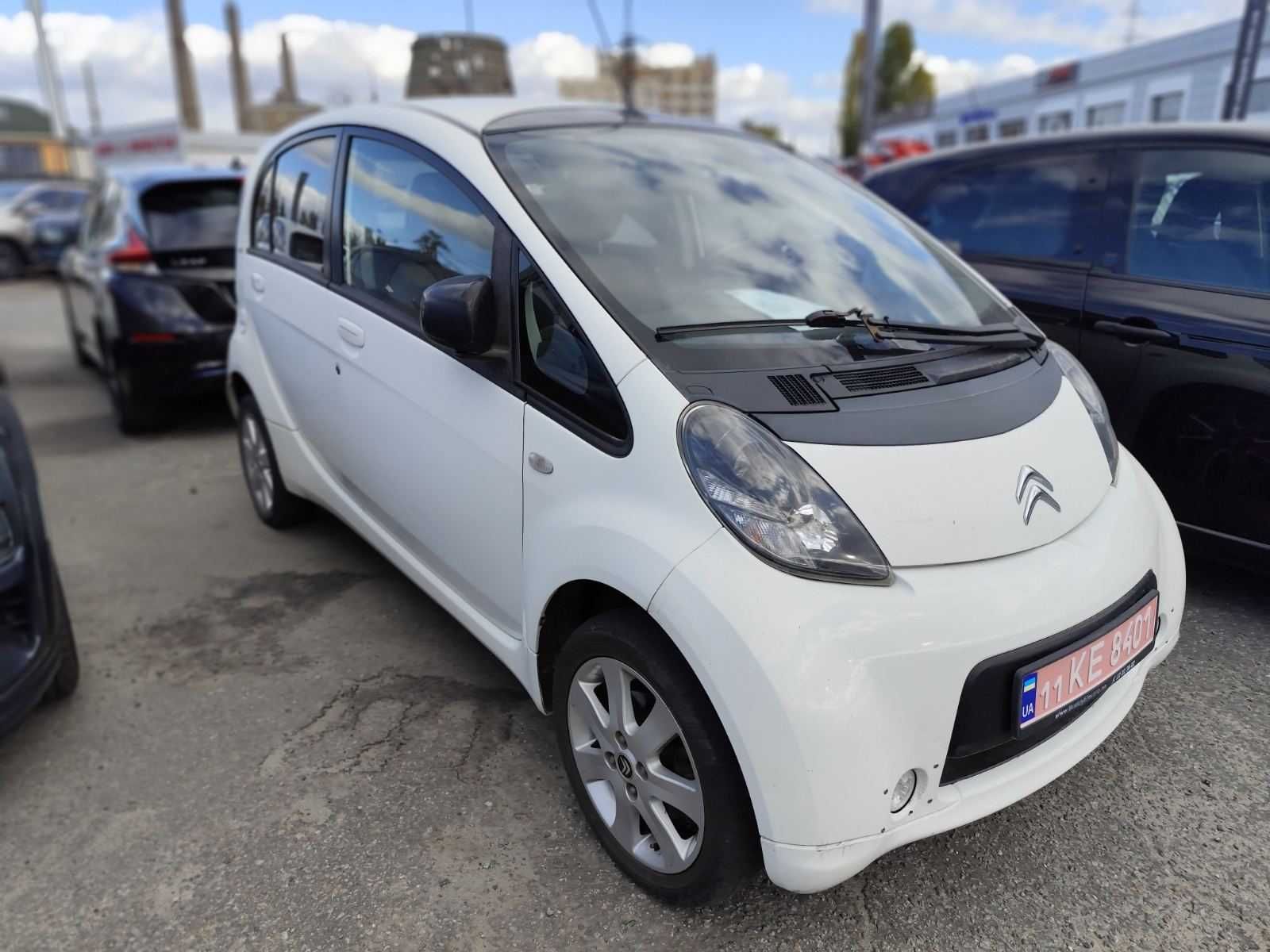 Citroen C-Zero 16 квт на 100 км бюджетна електричка