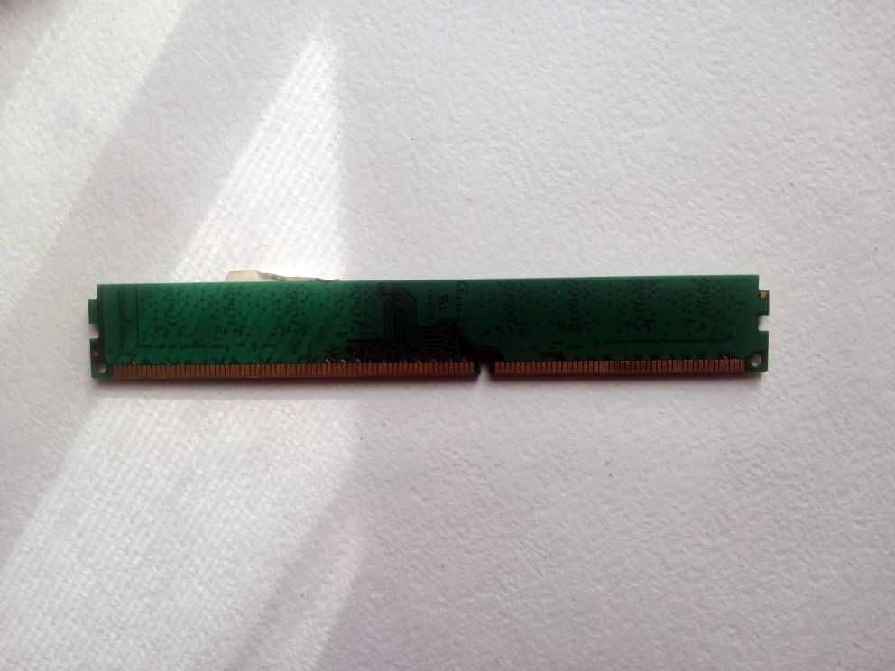 Оперативная память DDR3 4GB Kingston 1333 Mhz