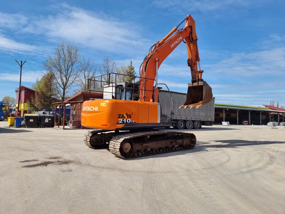 Продам экскаватор Hitachi Zx  210 lc , 2012 г