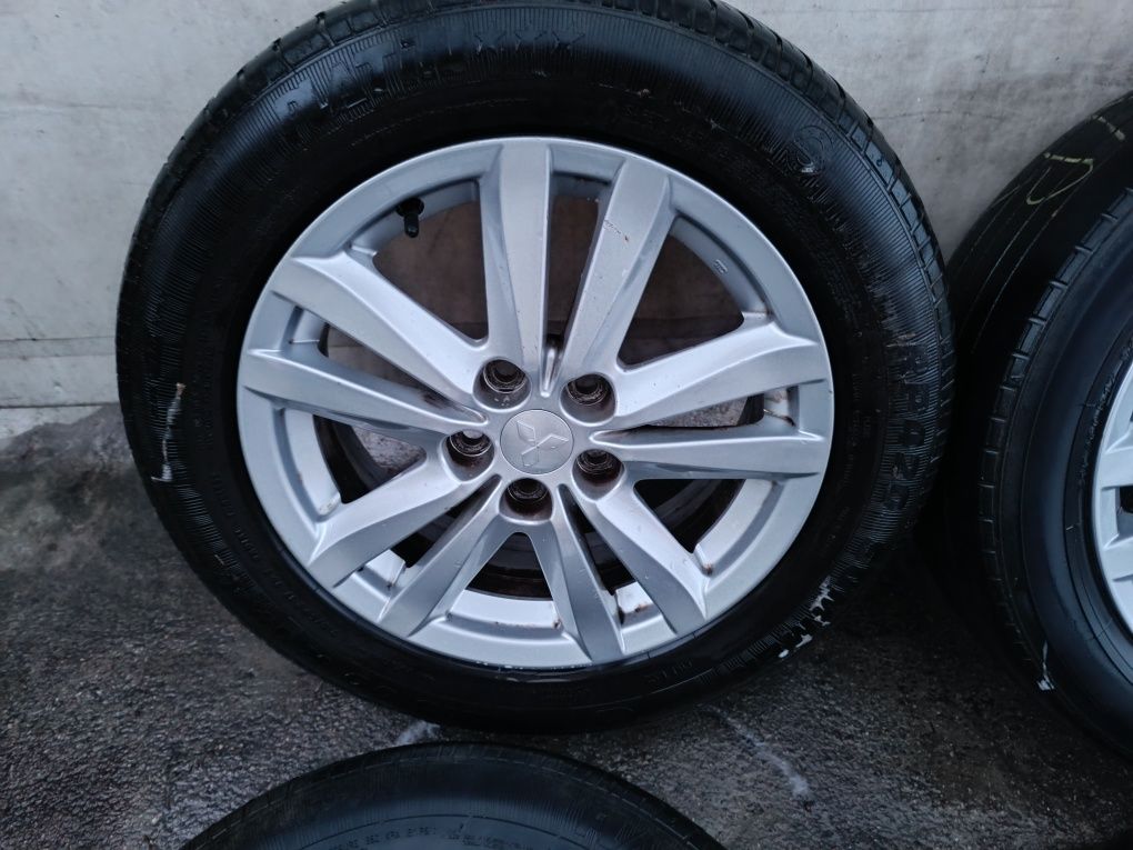 Alufelgi Mitsubishi Outlander 5x114,3 215/60 17
