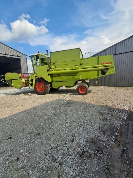 Claas dominator 85