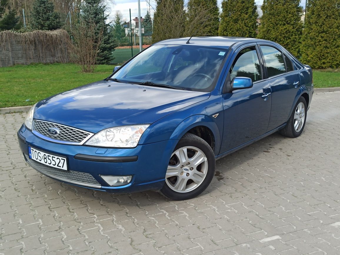 Ford Mondeo_Chabrowy_2.0 Benzyna_Niski przebieg