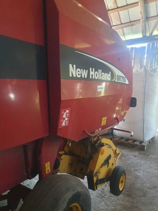 Prasa pasowa new holland br 750