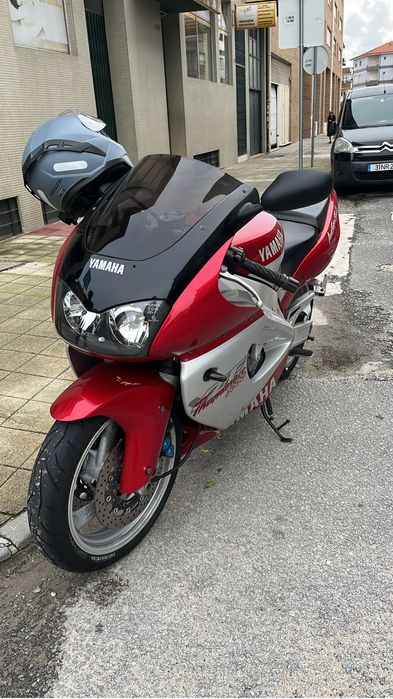 Yamaha Thunderace 1000R