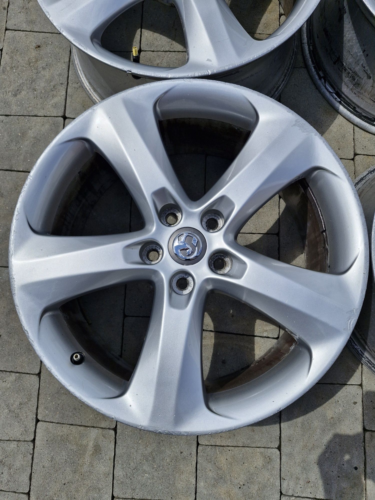 Диски легкосплавні Opel Astra J Insignia Zafira Tourer 8J R19 ET46