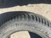 Продам зимние покрышки 215/60R16