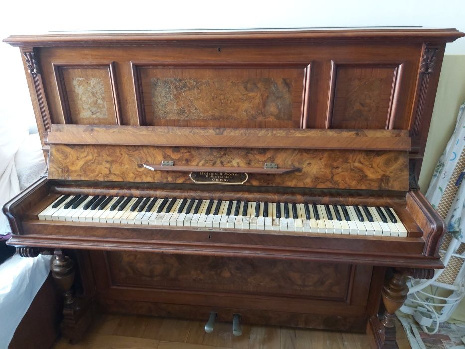 Zabytkowe secesyjne pianino z końca XIX w. Antyk