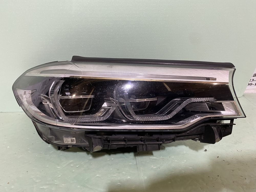 Фара права Bmw 5 G30  G31 Adaptive LED