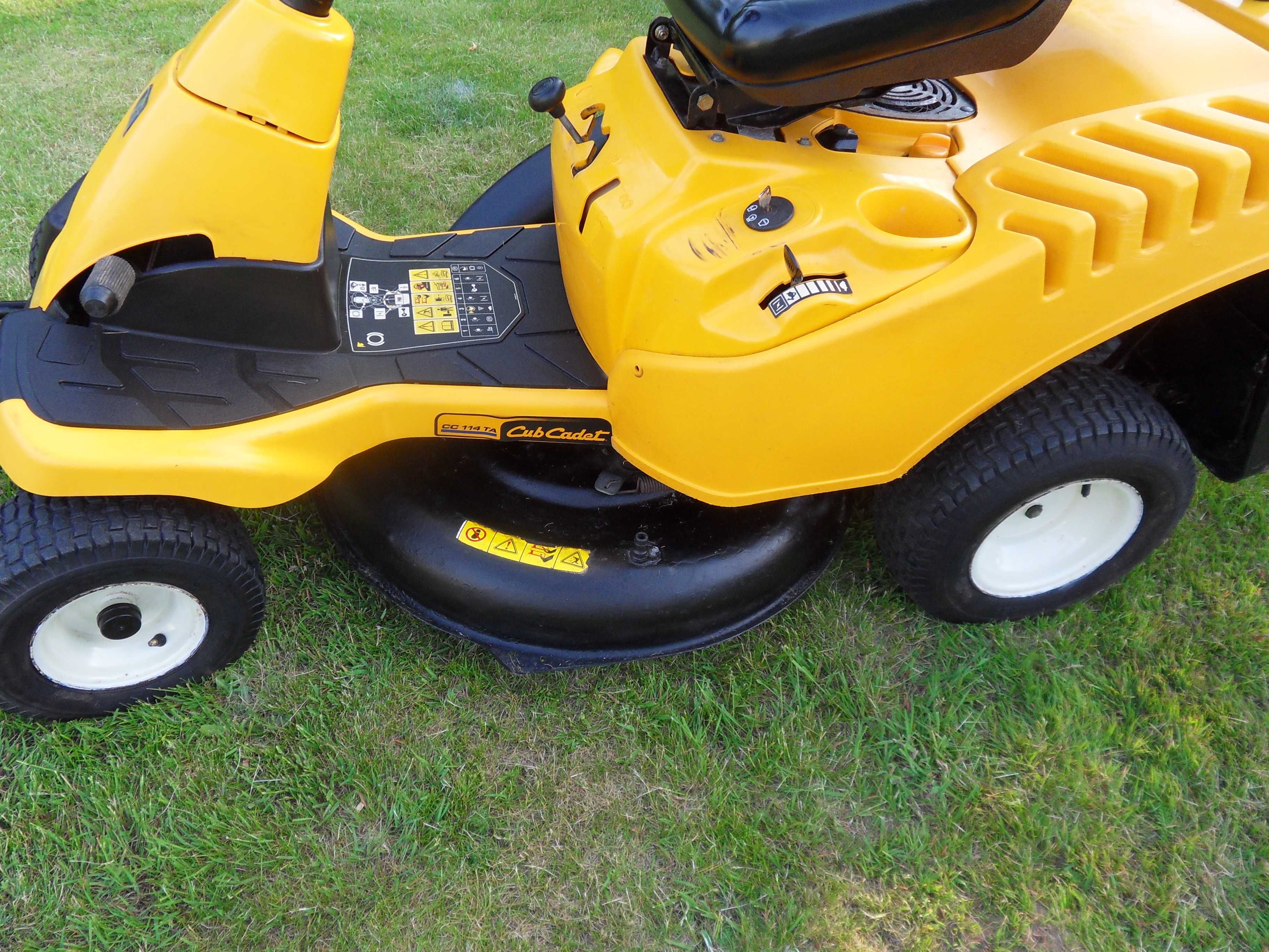 Traktorek ogrodowy Cub Cadet 10 km Manual pompa oleju