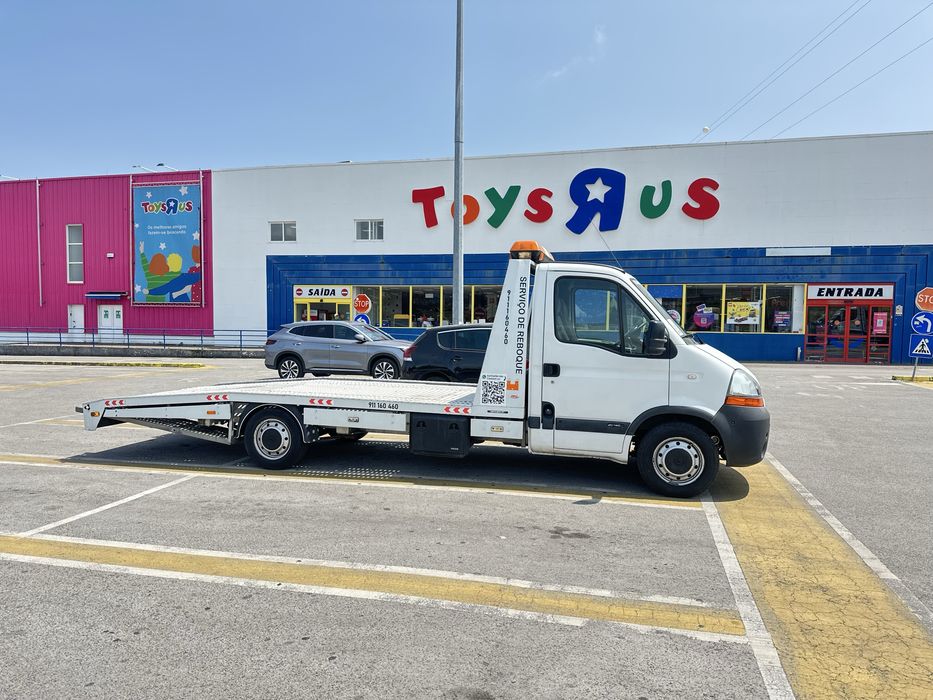 Servicos de reboque - Pronto socorro - transporte de viaturas