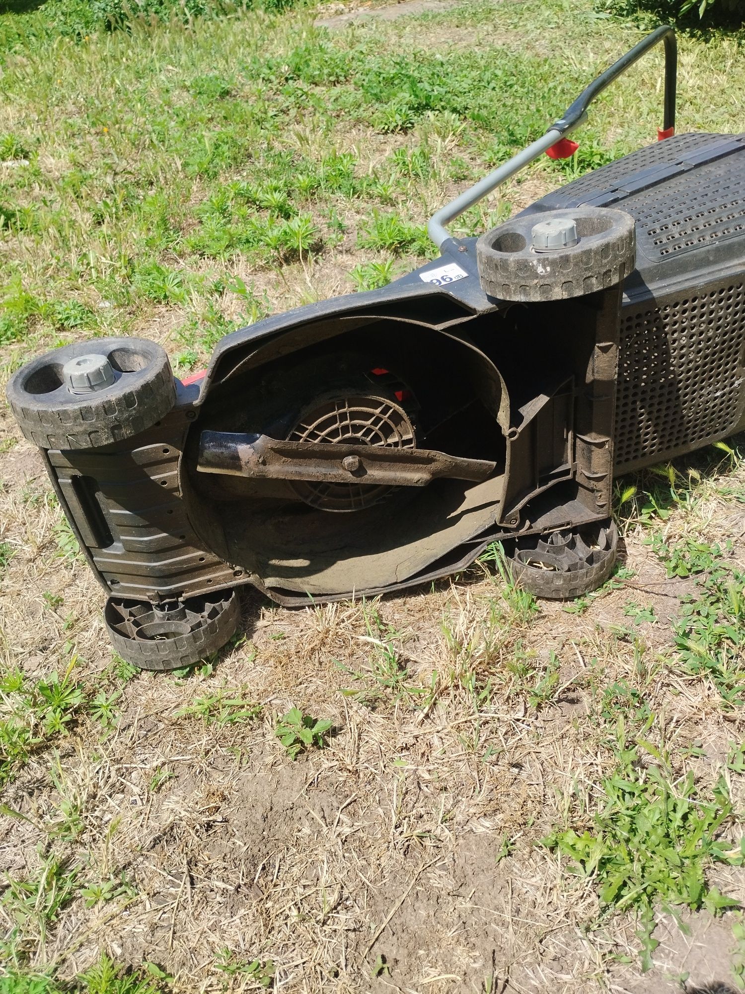 Газонокосарка електрична GRIZZLY 1200W ніж 31см