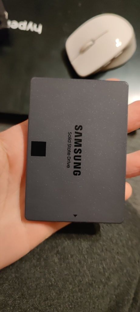 Dysk SSD Samsung 870 QVO 8TB 2.5" 

Informacje p