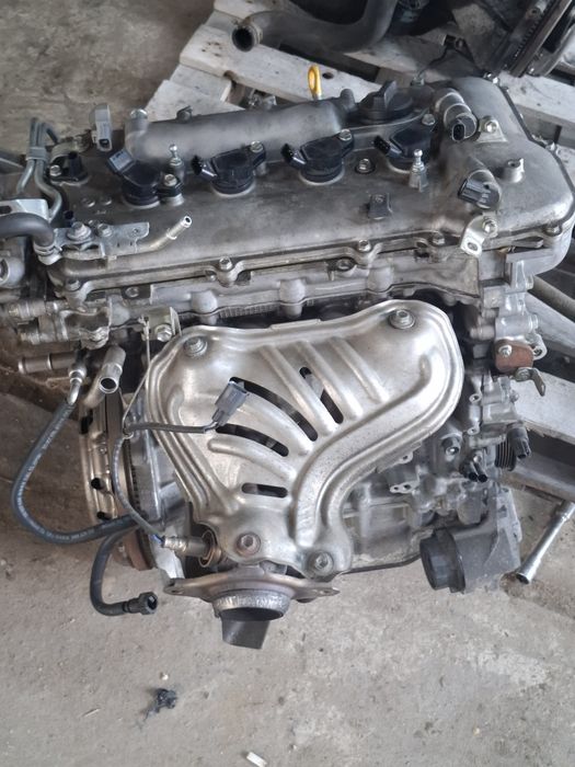 Двигун Toyota Avensis T27 1.8 2zr-fae