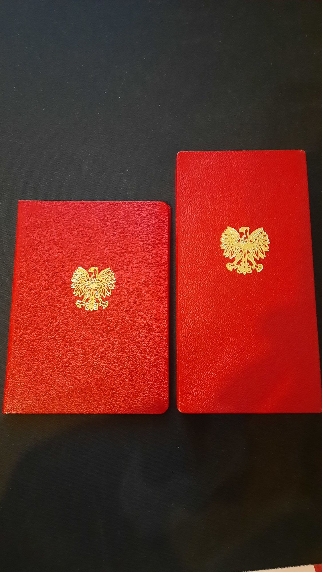 Złoty krzyż Zasługi PRL z pudełkiem i legitymacją stan Bardzo Dobry