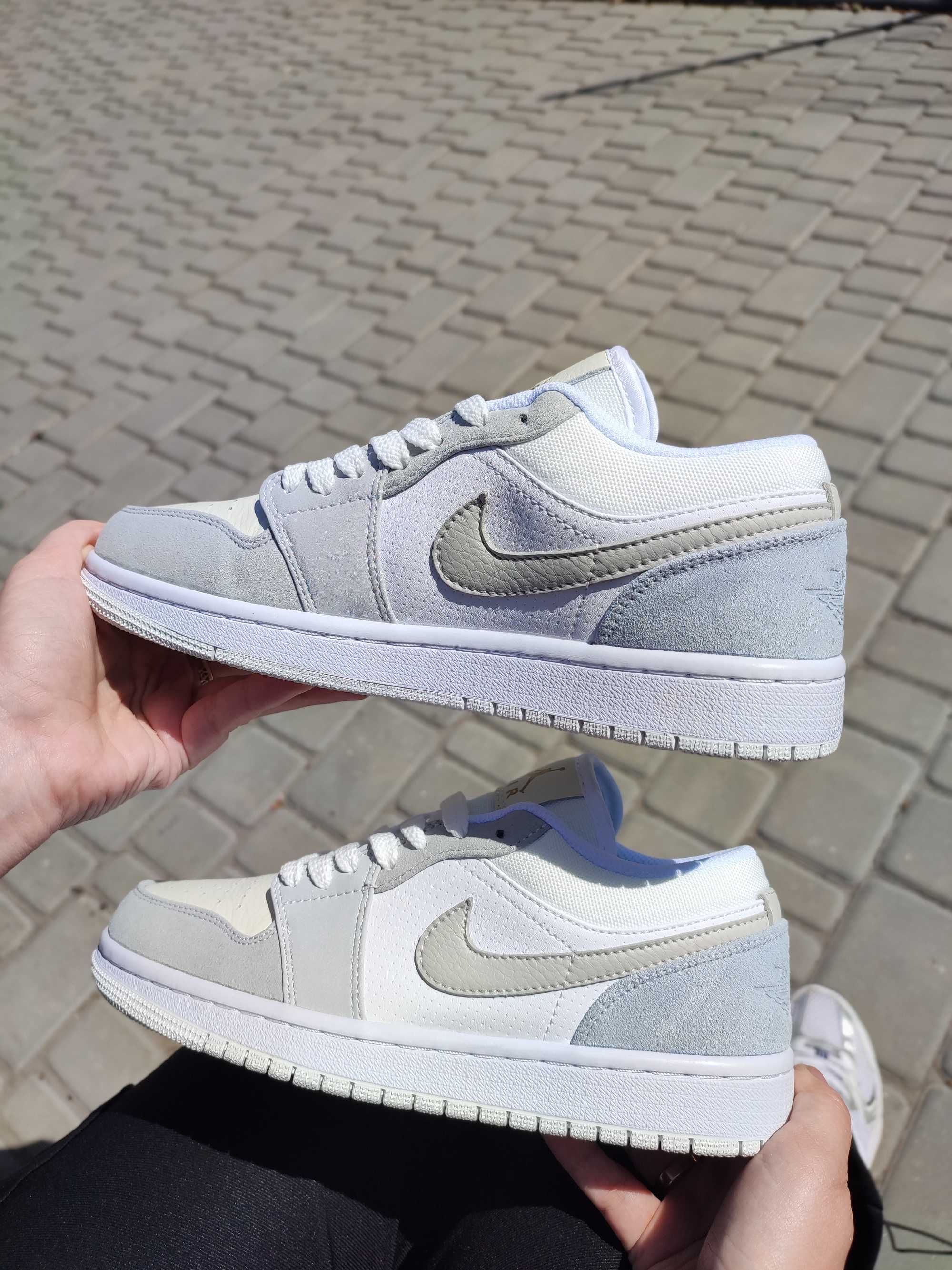 Nike Air Jordan 1 Low Paris Premium