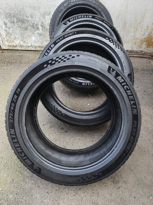 Michelin 285/40 r19  пара