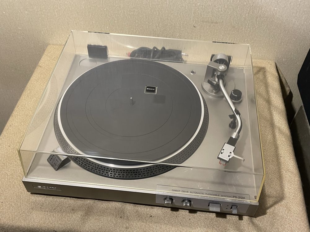 Качественный проигрыватель винила SONY PS-212A DIRECT DRIVE