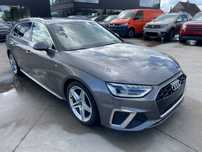 Audi A4 uszkodzony